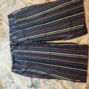 Terra and Sky Stripe Capris size 4X (28-30)